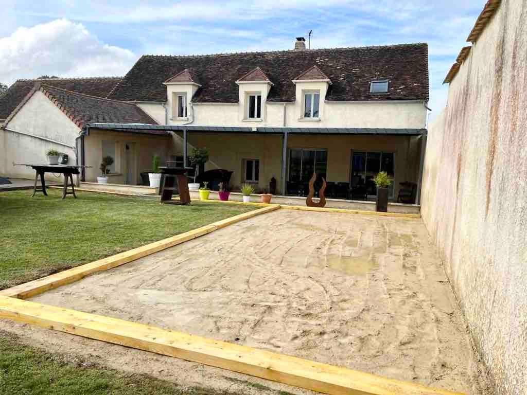 Le Retro Champlay Villa Exterior photo